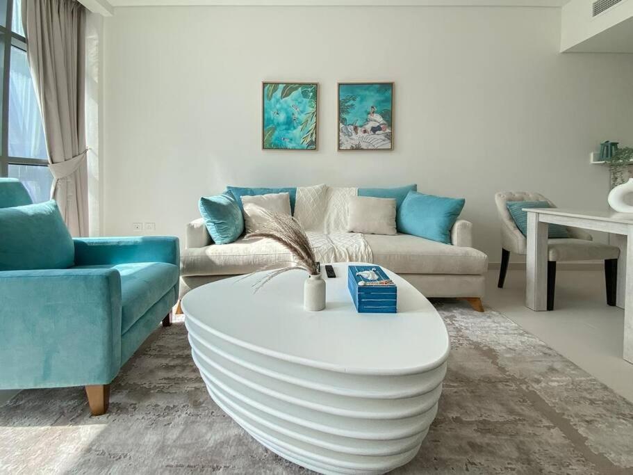 Apartment 1 Bedroom 65m2, Infinity Pool, West Beach, Noise Insulation Dubai